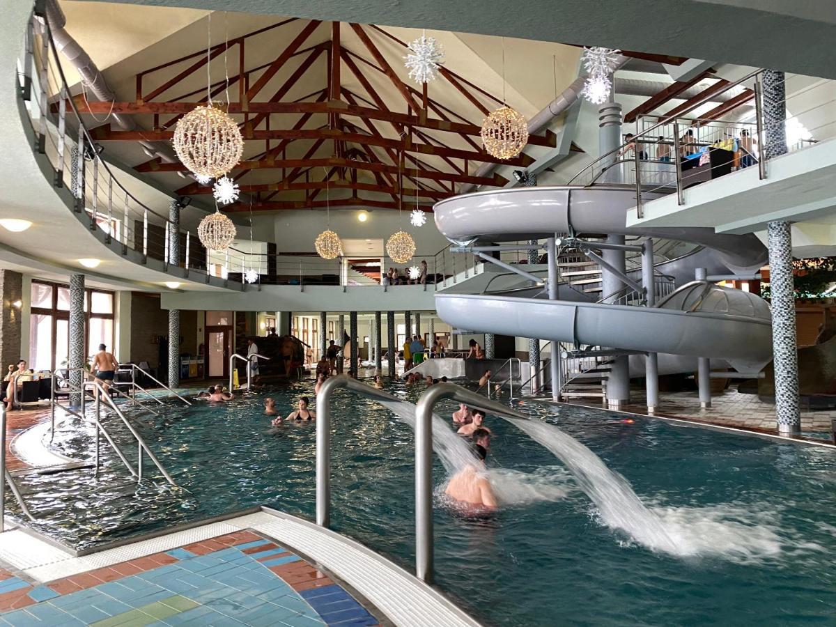 Apartment Family Besenova - Free Swimming Pool المظهر الخارجي الصورة